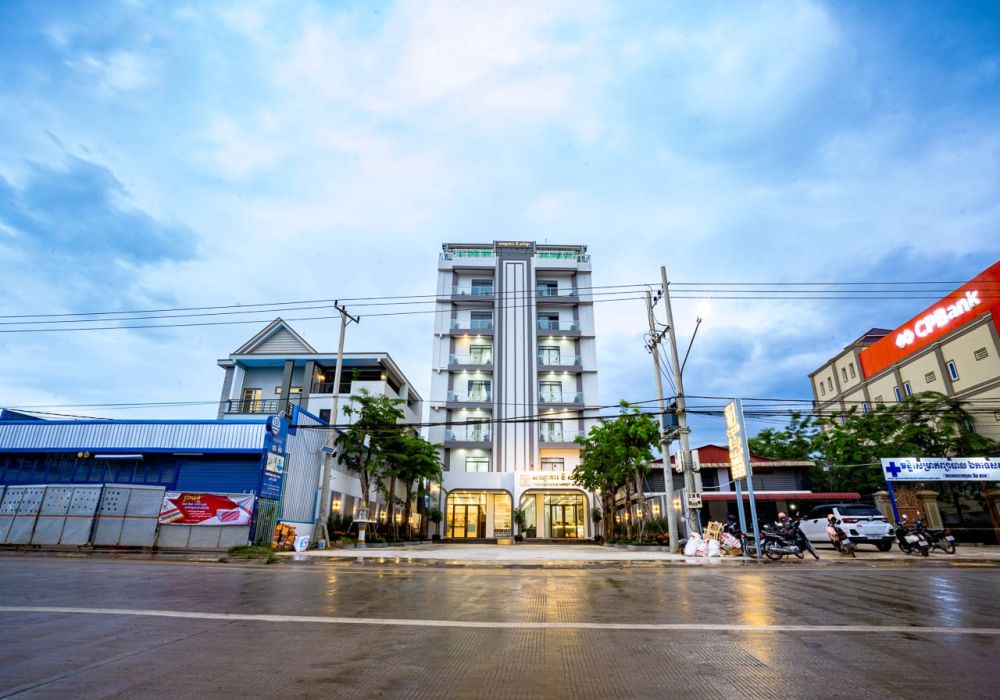 The Square Kampot Hotel